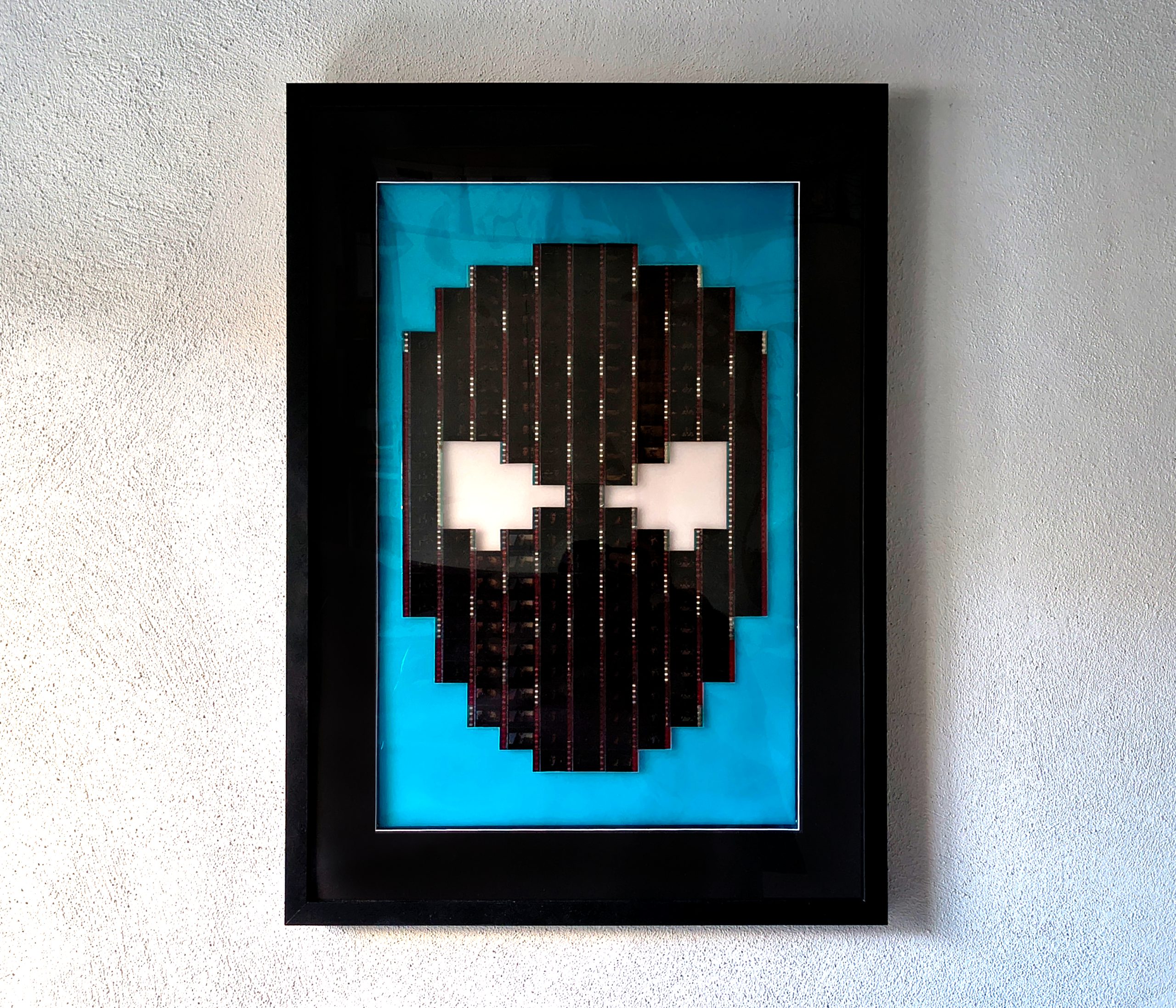#TRANSMEDIA HERO dark BEAF